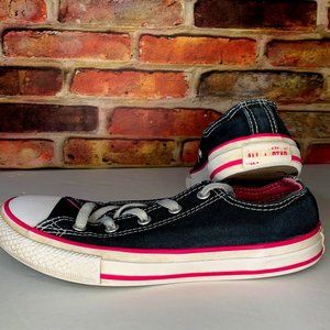 Chuck Taylor All-Star Lows - Black w/pink piping - Junior Size 3